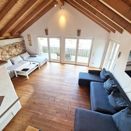 Traumwohnung Mit Sonnen-balkon - Nur 5 Min Vom Ep Apartment Rheinhausen