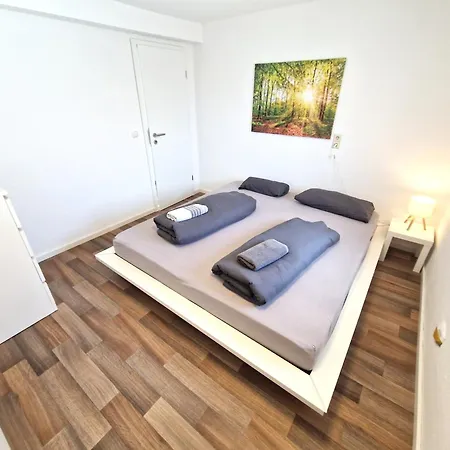 Traumwohnung Mit Sonnen-balkon - Nur 5 Min Vom Ep