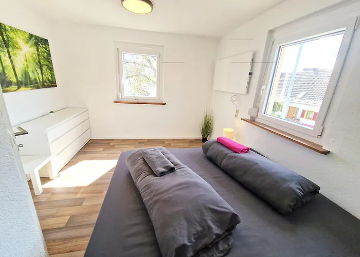 Traumwohnung Mit Sonnen-balkon - Nur 5 Min Vom Ep *