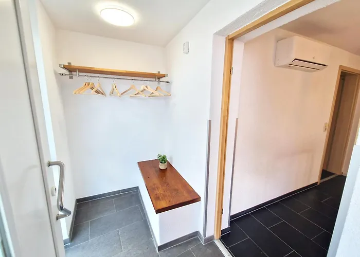 Traumwohnung Mit Sonnen-balkon - Nur 5 Min Vom Ep