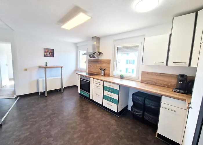 Traumwohnung Mit Sonnen-balkon - Nur 5 Min Vom Ep Daire