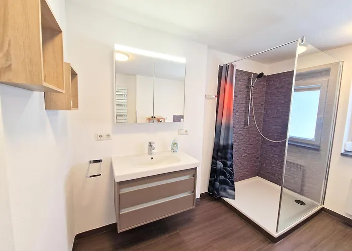 Traumwohnung Mit Sonnen-balkon - Nur 5 Min Vom Ep *